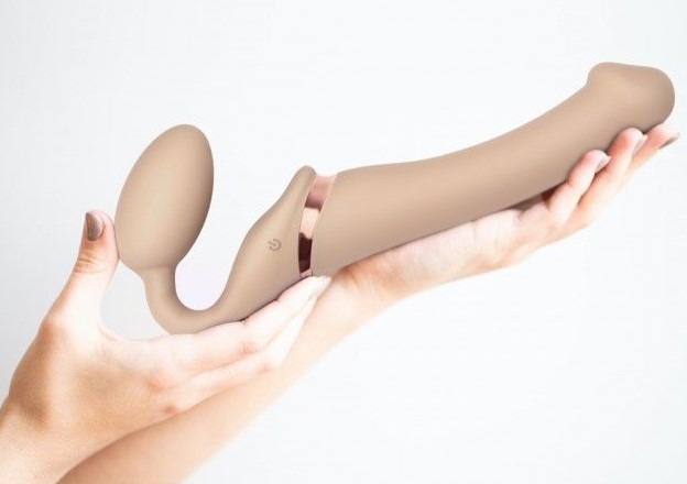 Безремневой страпон с вибрацией Strap-On-Me Vibrating Bendable Strap-on Size M, телесный